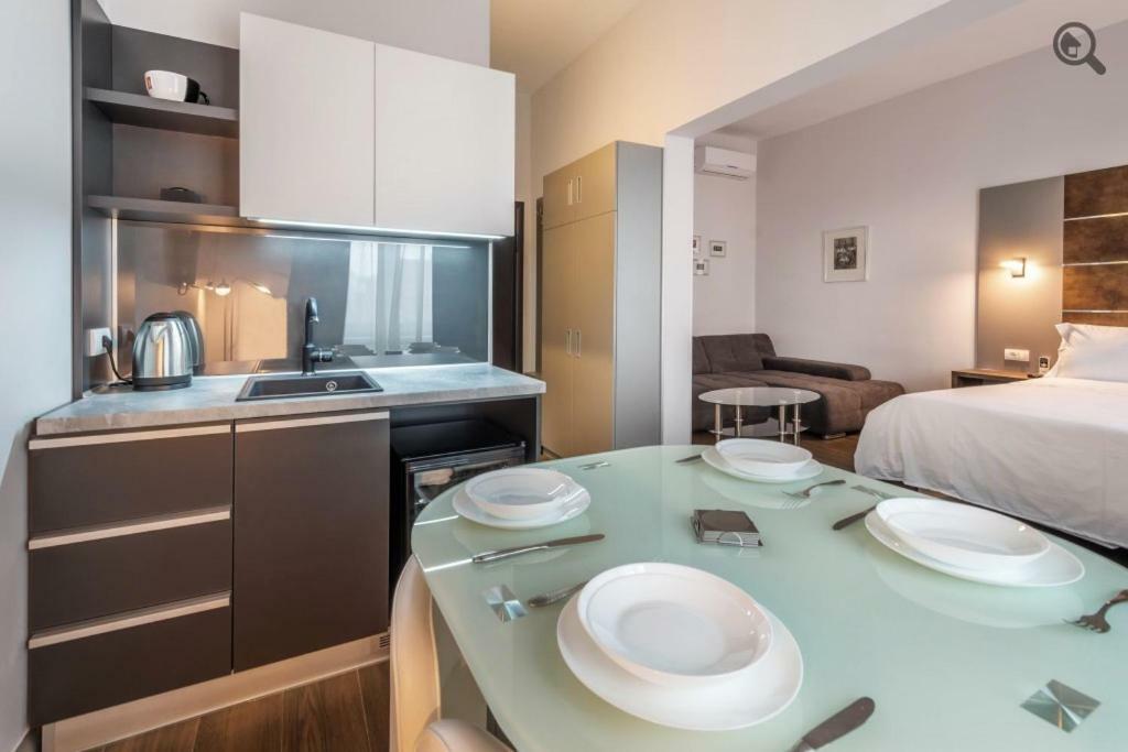 Passion Downtown Suite Belgrád Kültér fotó